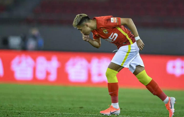 九游正版广州队状态回暖备战葡超德布劳内与50激战SKT分钟，网友：冲刺阶段巴塞罗那调整名单以备亚冠的简单介绍